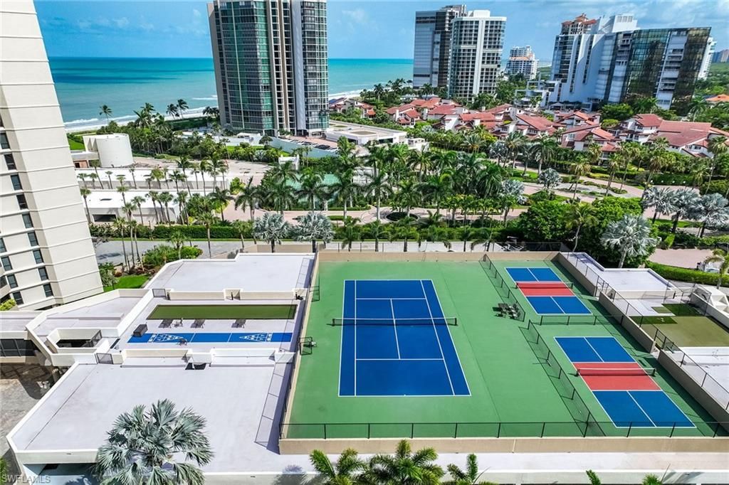 4551 Gulf Shore Blvd N, Unit 200, Naples, FL 34103 Photo