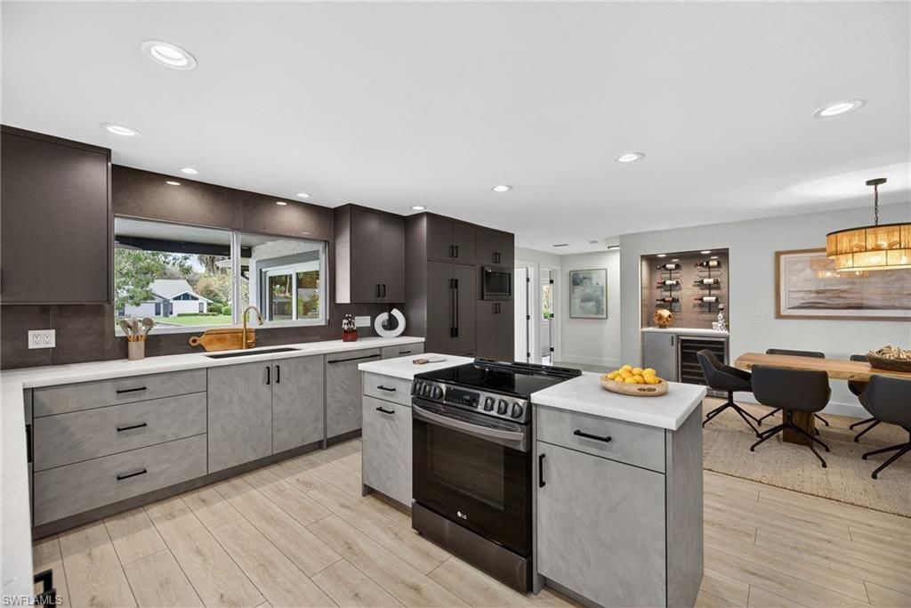 2341 Mayfield Ct , Unit 8, Naples, FL 34105 Photo