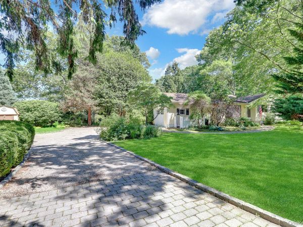 201 Miller Place Road , Miller Place, NY 11764