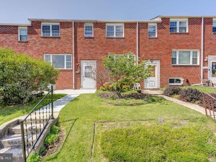 913 Regina Drive , Baltimore, MD 21227 Main Photo