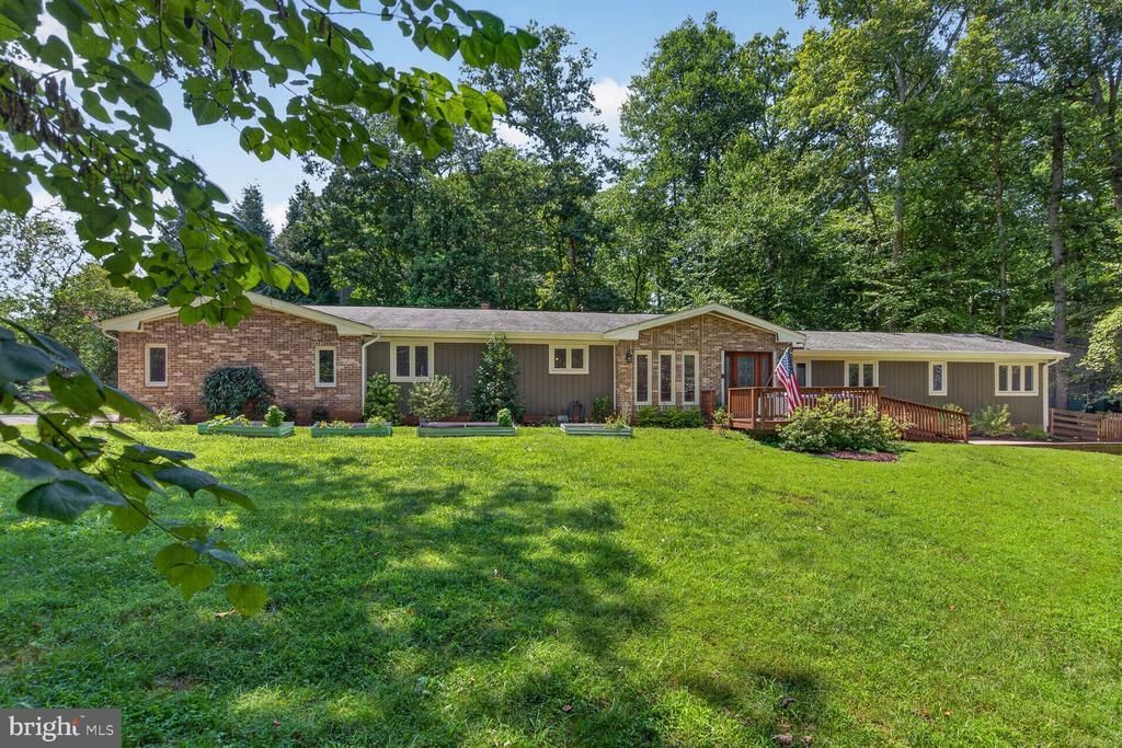 6273 Occoquan Forest Drive, Manassas, VA 20112 Main Photo