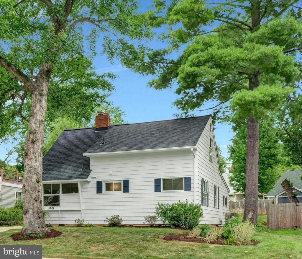 5701 Wainwright Avenue , Rockville, MD 20851 Main Photo