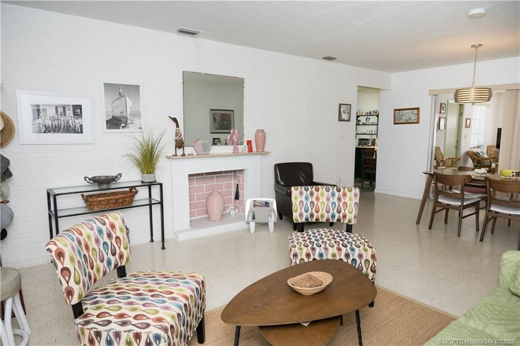 8695 SE Janice Drive, Hobe Sound, FL 33455 Photo