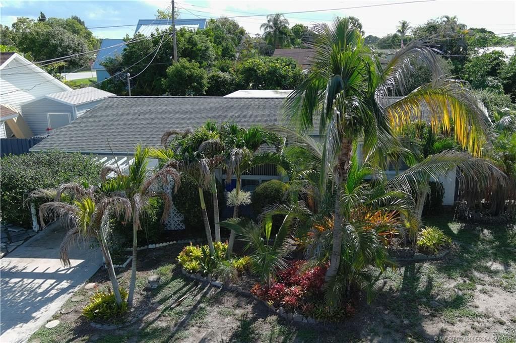 8695 SE Janice Drive, Hobe Sound, FL 33455 Photo