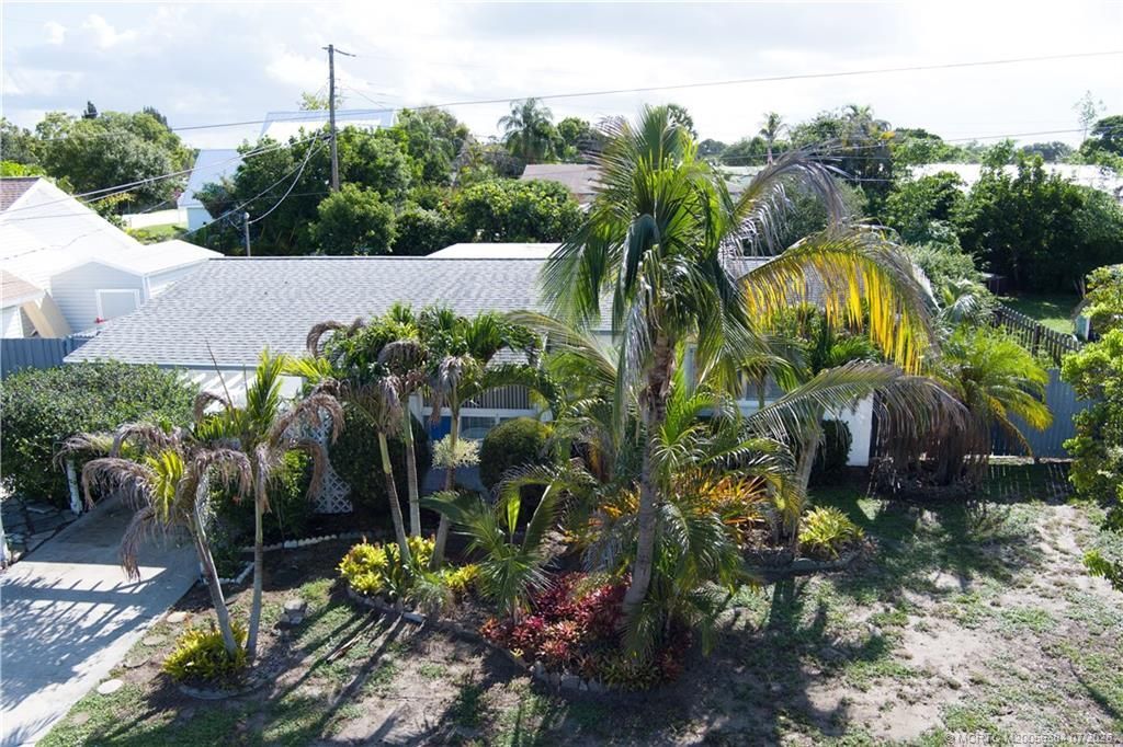 8695 SE Janice Drive, Hobe Sound, FL 33455 Photo