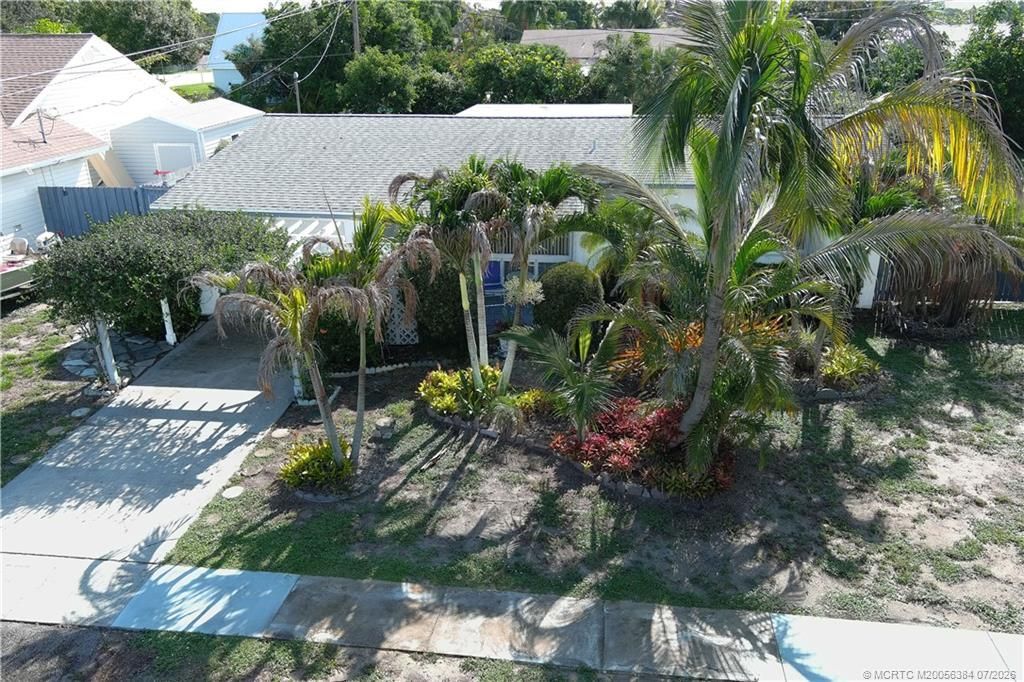 8695 SE Janice Drive, Hobe Sound, FL 33455 Photo