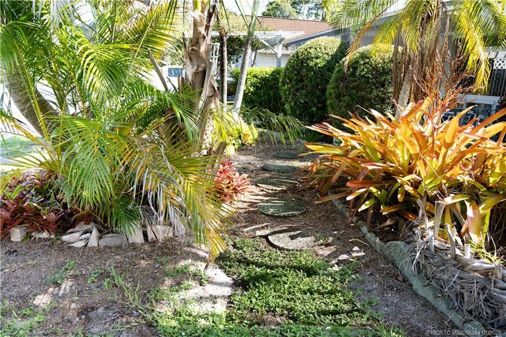 8695 SE Janice Drive, Hobe Sound, FL 33455 Photo