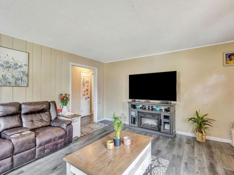 206 Douglas Avenue, Trenton, OH 45067 Photo 4