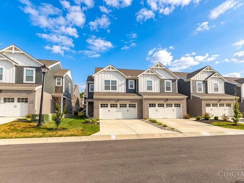 4976 Pebble Ct, Liberty Township, OH 45011 Photo 4