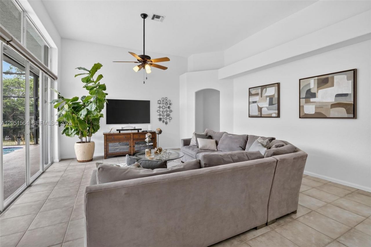 1164 Ginger Circle , Weston, FL 33326 Photo