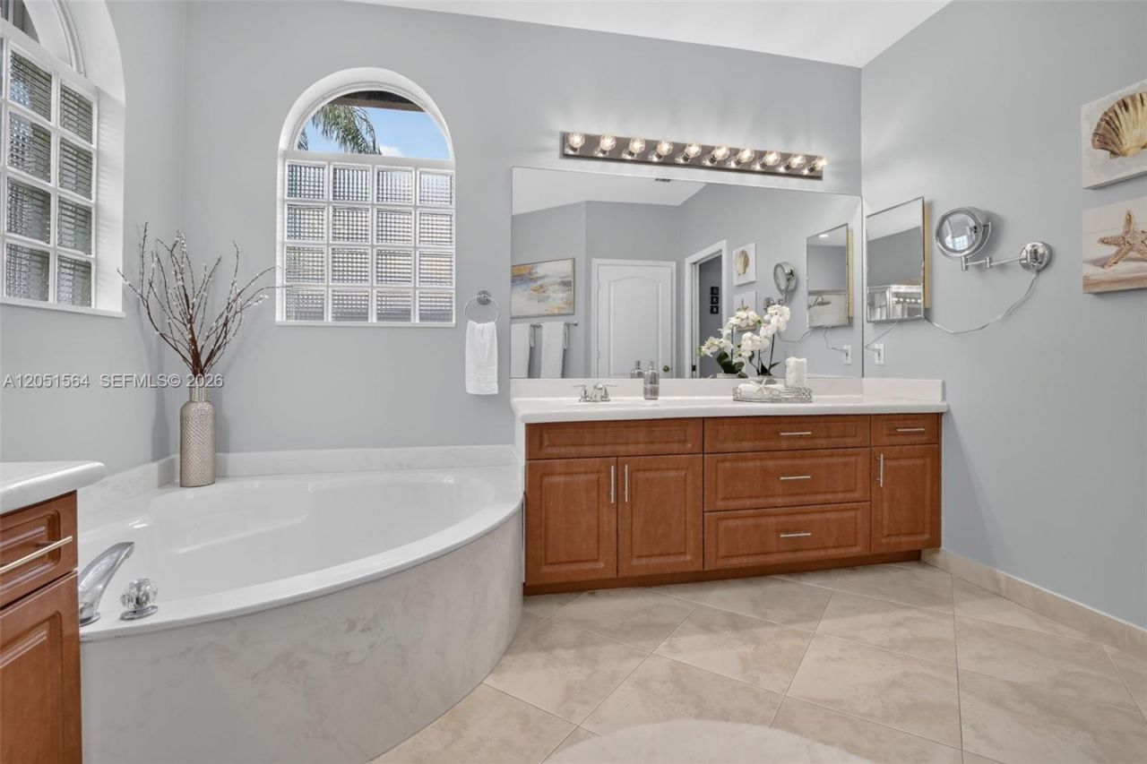 1164 Ginger Circle , Weston, FL 33326 Photo