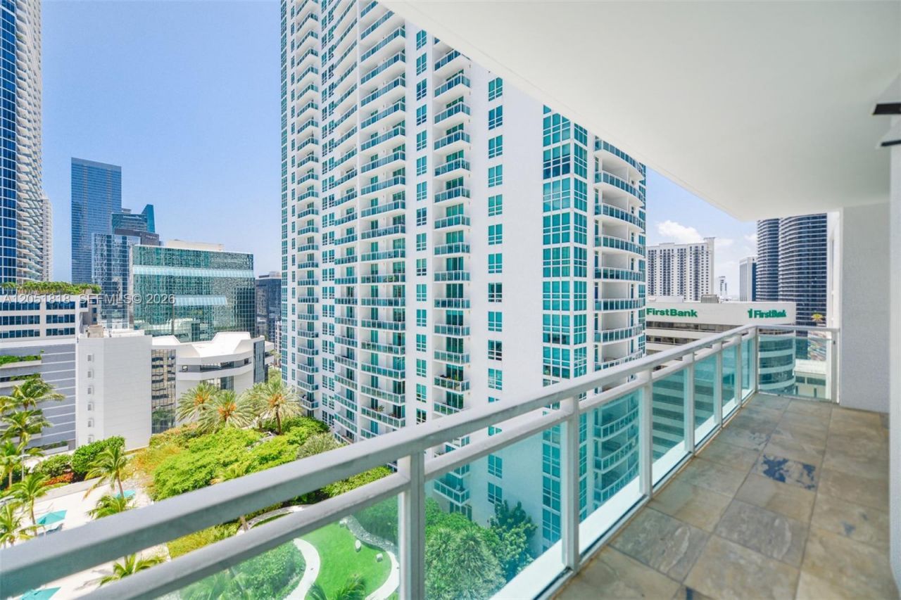 950 Brickell Bay Dr , Unit 1905, Miami, FL 33131 Photo