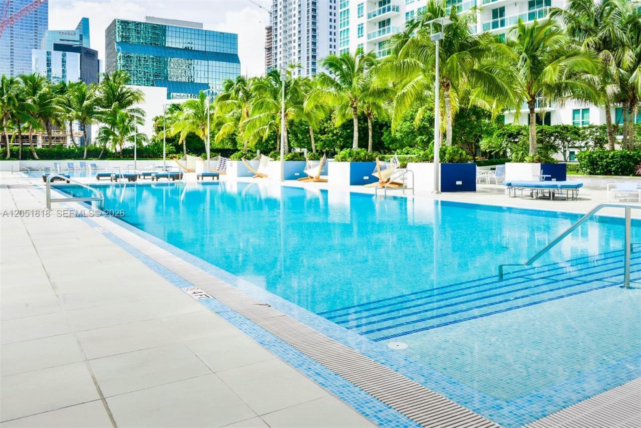 950 Brickell Bay Dr , Unit 1905, Miami, FL 33131 Photo