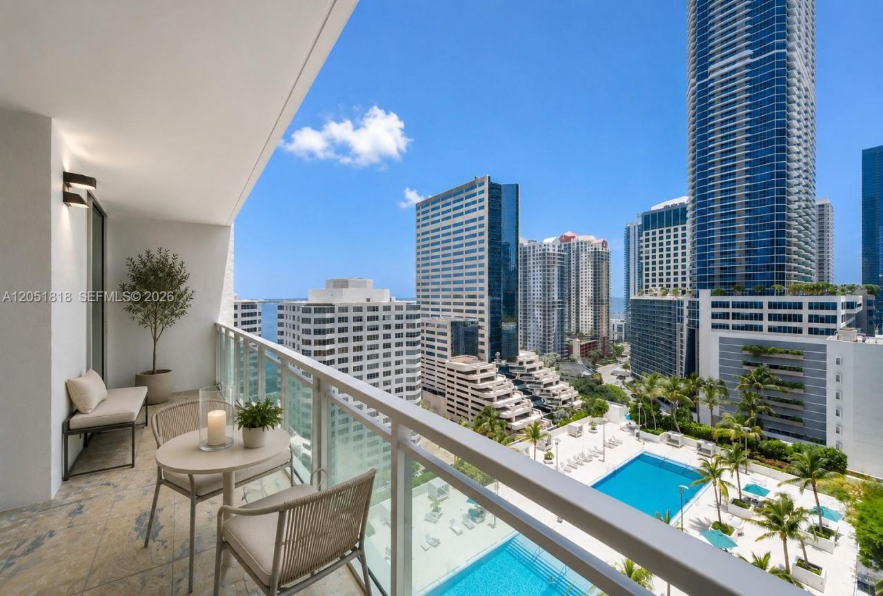 950 Brickell Bay Dr , Unit 1905, Miami, FL 33131 Photo