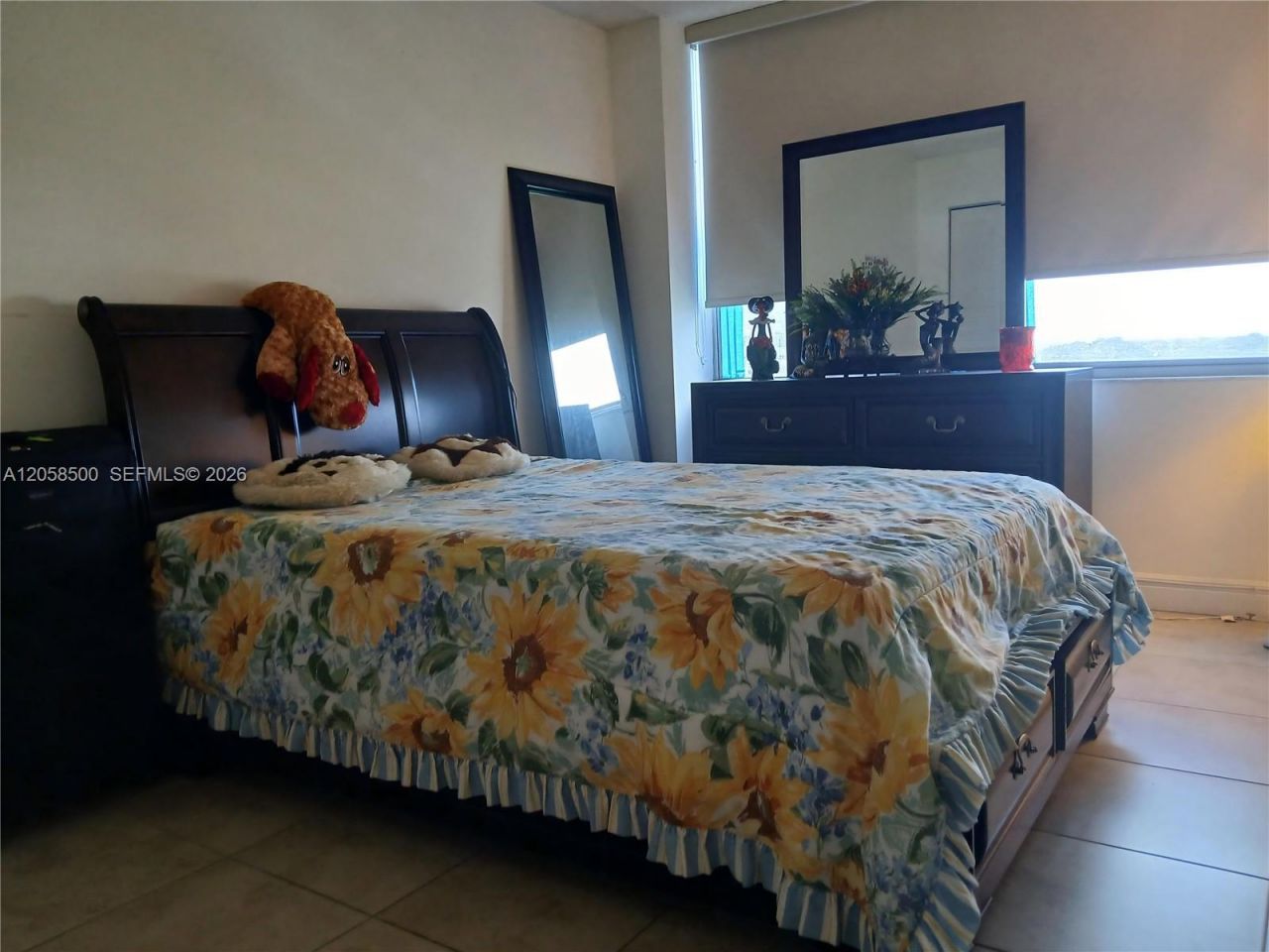 1100 Saint Charles Pl, Unit 712, Pembroke Pines, FL 33026 Photo