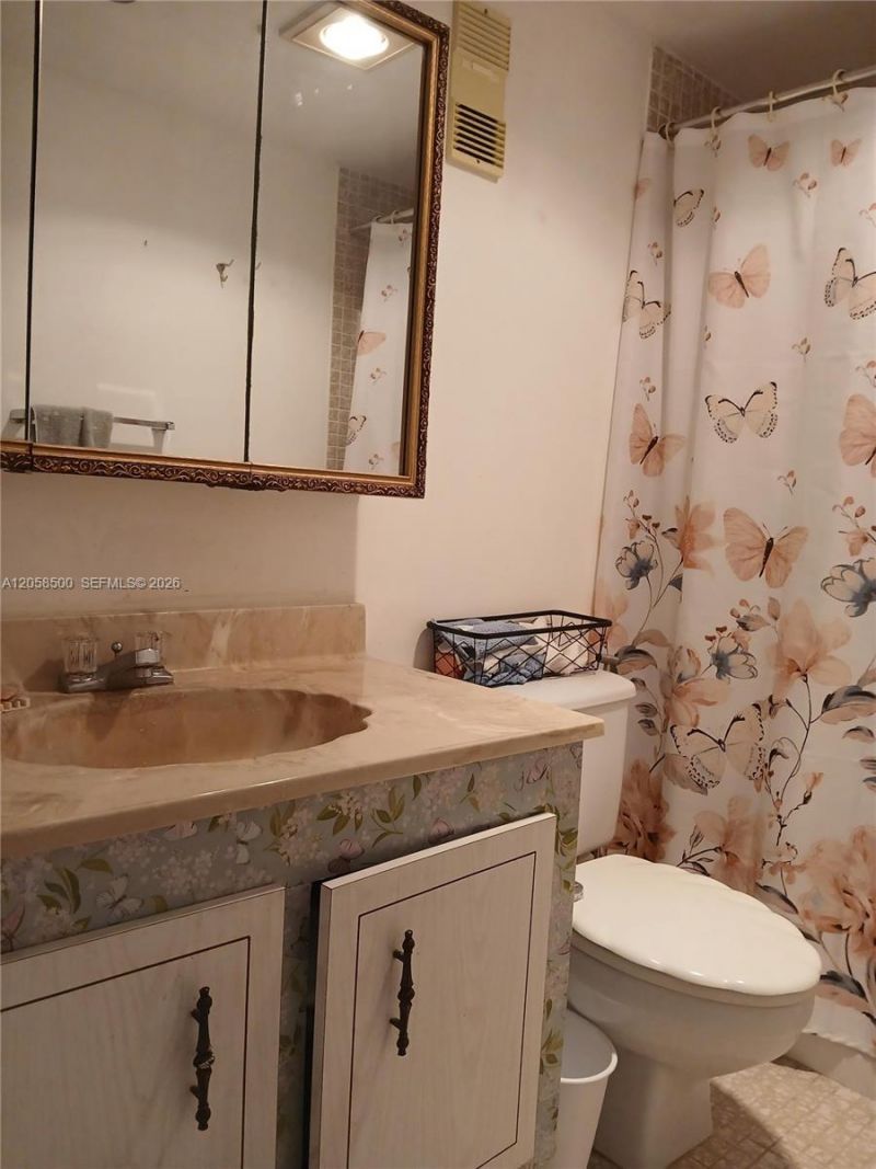 1100 Saint Charles Pl, Unit 712, Pembroke Pines, FL 33026 Photo