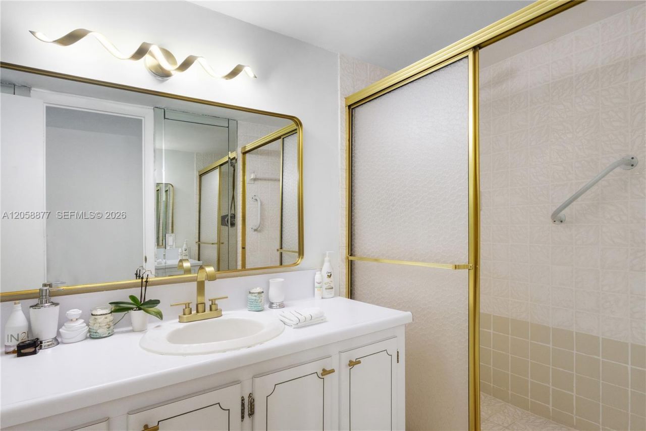 1849 S Ocean Dr , Unit 407, Hallandale Beach, FL 33009 Photo