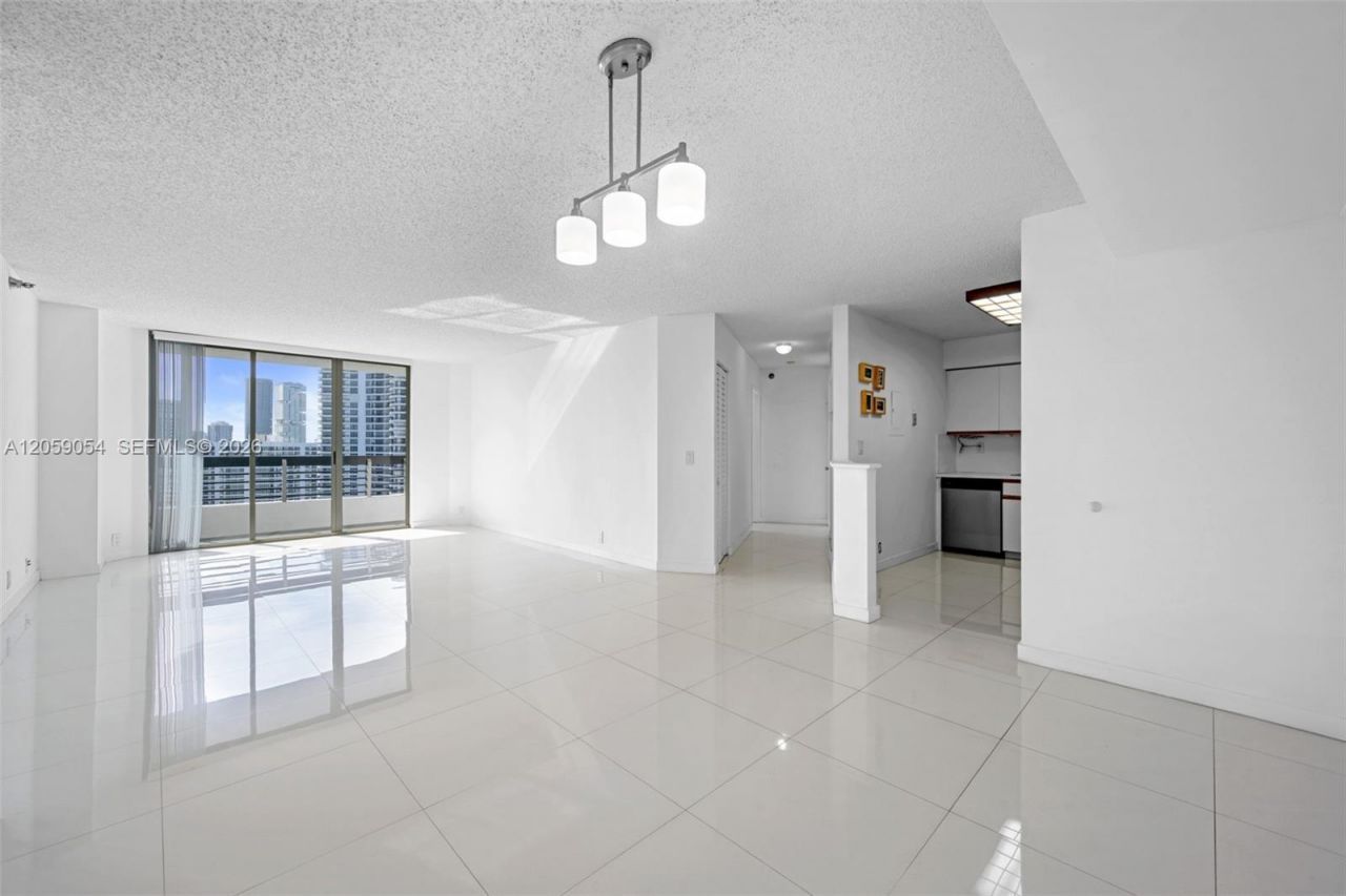 3400 NE 192nd St, Unit 1910, Aventura, FL 33180 Photo