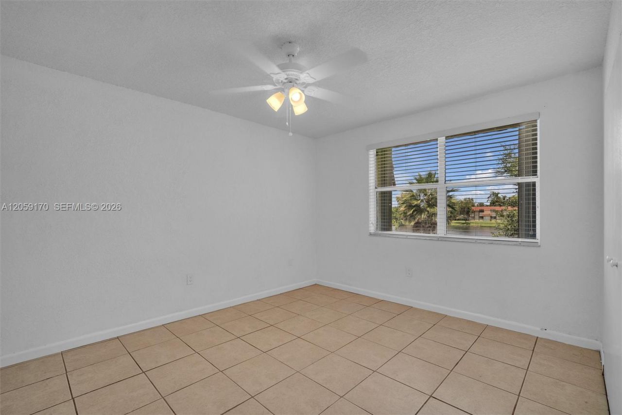 10015 NW 4th St, Unit 203, Pembroke Pines, FL 33024 Photo