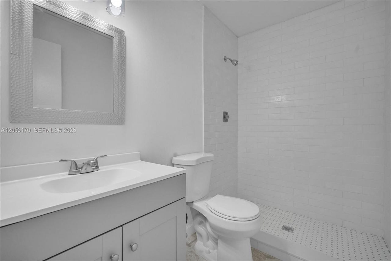 10015 NW 4th St, Unit 203, Pembroke Pines, FL 33024 Photo