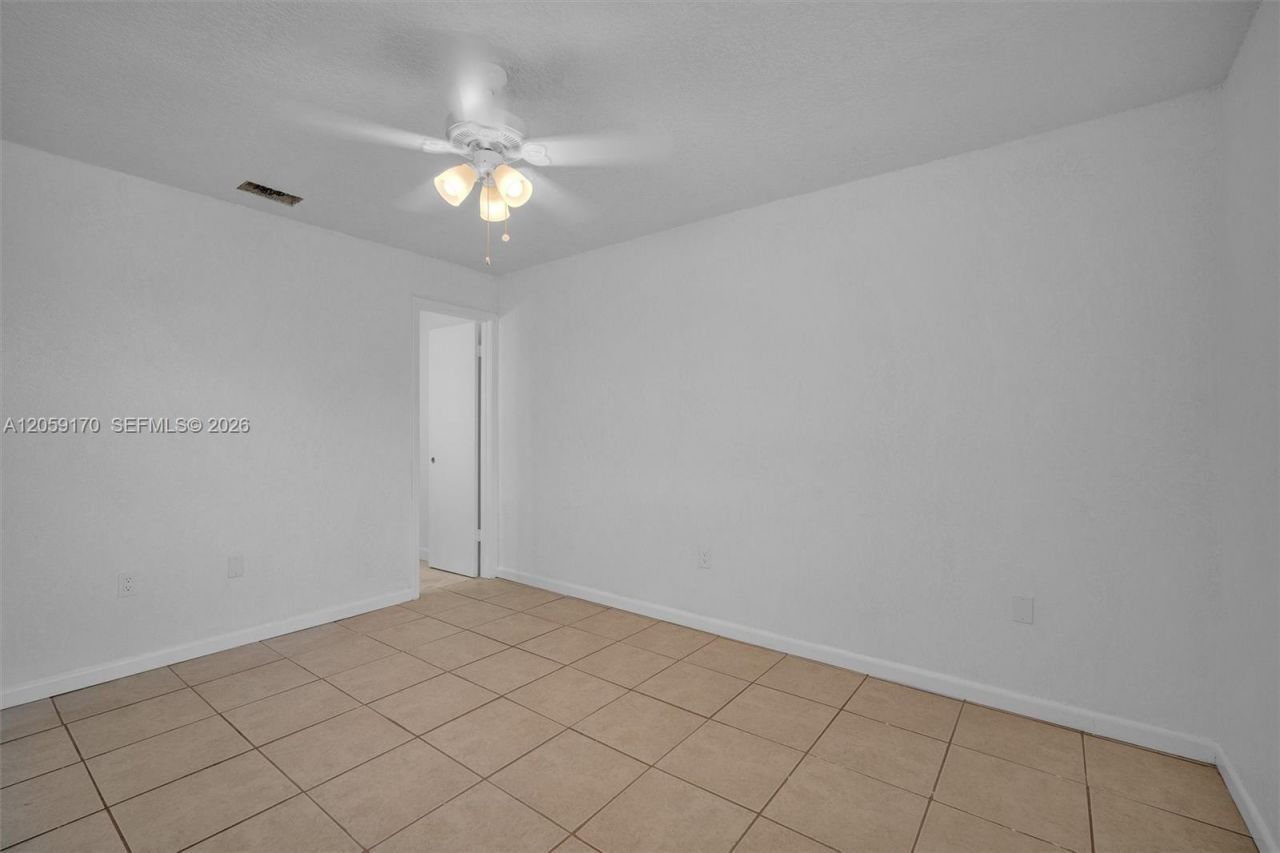 10015 NW 4th St, Unit 203, Pembroke Pines, FL 33024 Photo