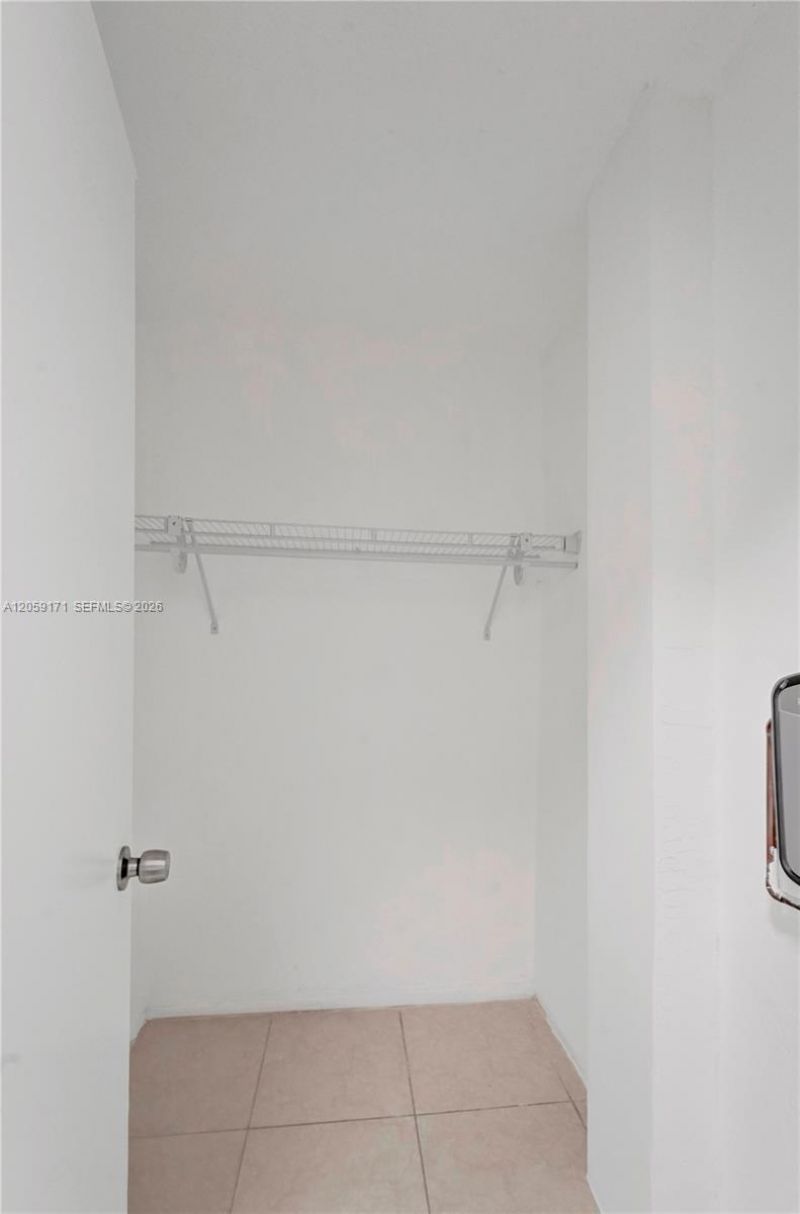 14190 W Dixie Hwy , Unit 1, North Miami, FL 33161 Photo