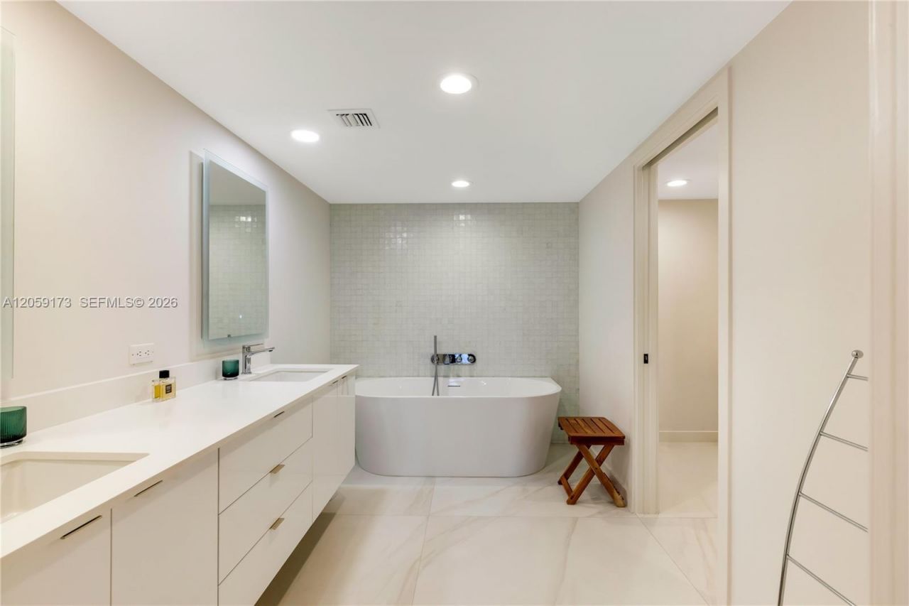 3100 NE 47th Ct, Unit 13, Fort Lauderdale, FL 33308 Photo