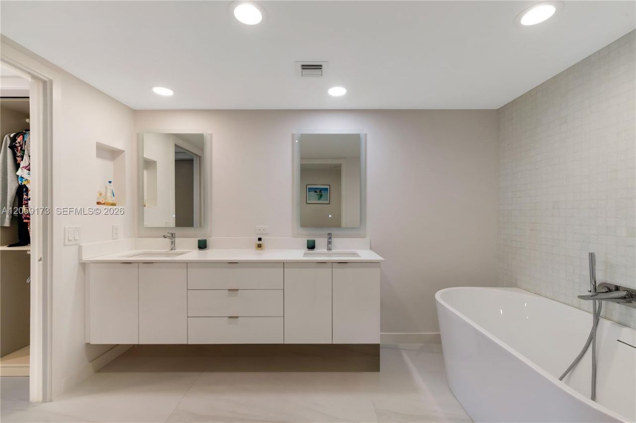 3100 NE 47th Ct, Unit 13, Fort Lauderdale, FL 33308 Photo