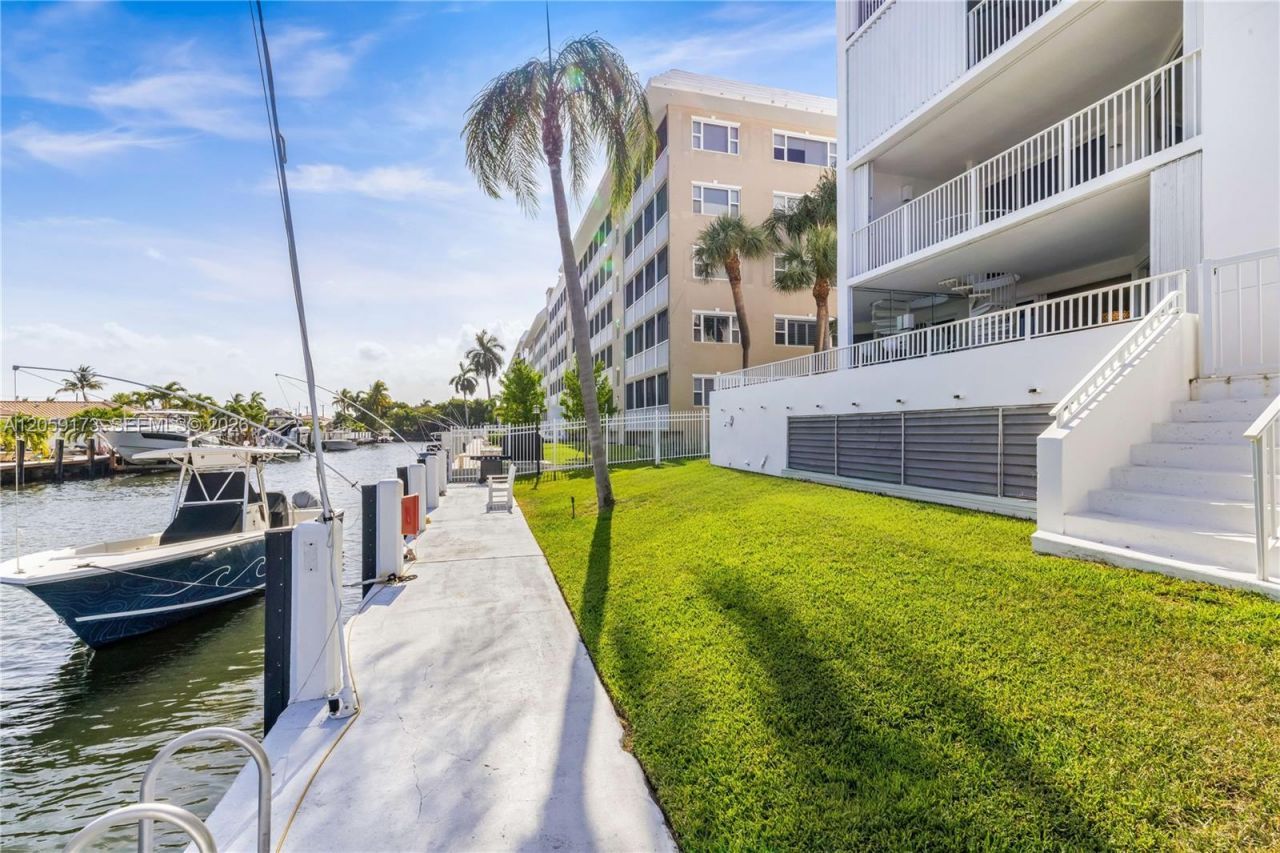 3100 NE 47th Ct, Unit 13, Fort Lauderdale, FL 33308 Photo