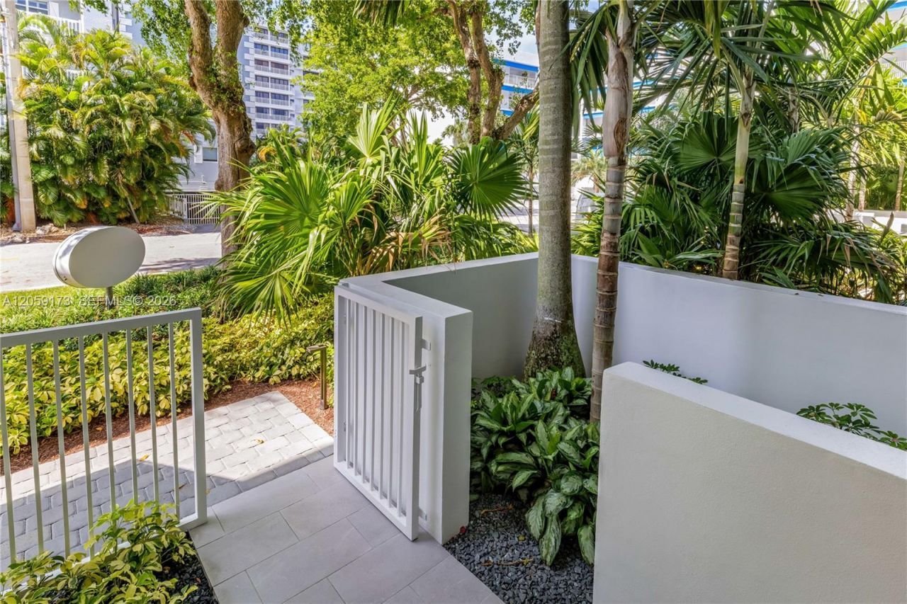 3100 NE 47th Ct, Unit 13, Fort Lauderdale, FL 33308 Photo