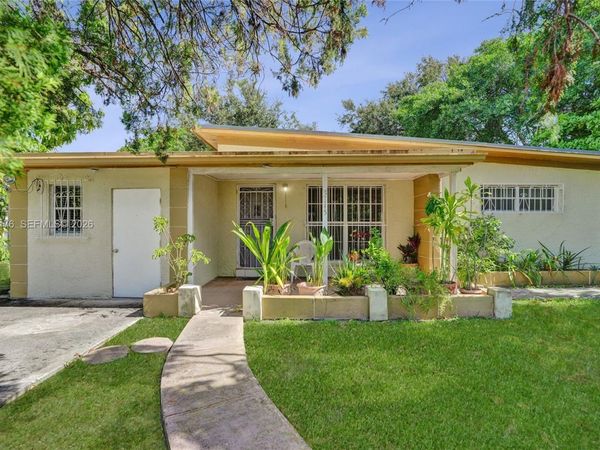 2145 NW 124th St , Miami, FL 33167