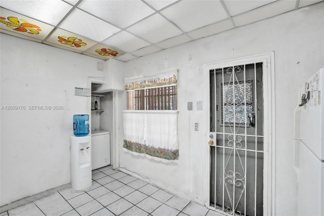 2145 NW 124th St, Miami, FL 33167 Photo