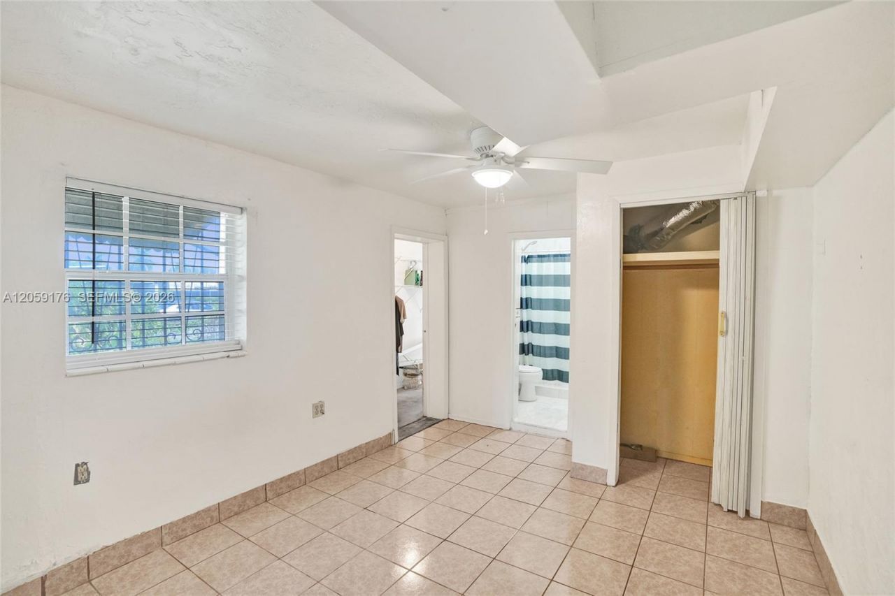 2145 NW 124th St, Miami, FL 33167 Photo