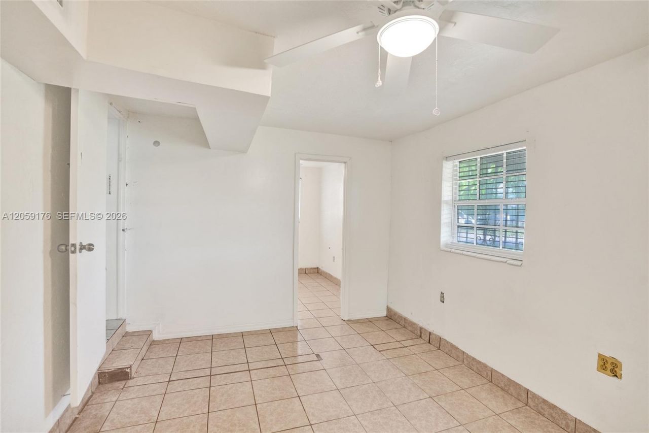 2145 NW 124th St, Miami, FL 33167 Photo