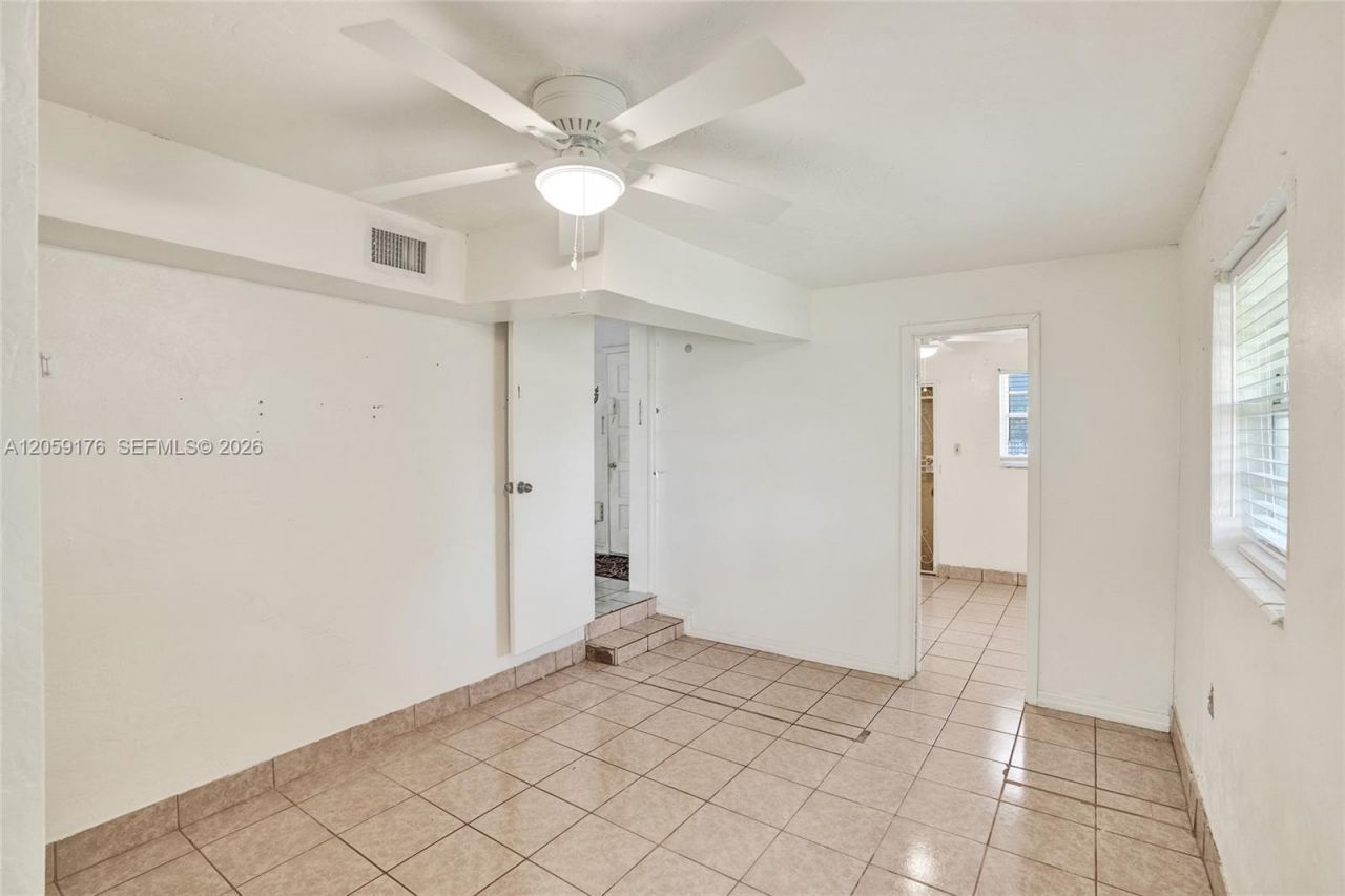 2145 NW 124th St, Miami, FL 33167 Photo