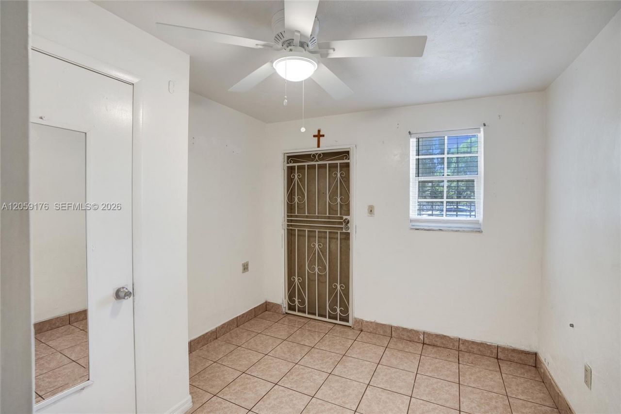 2145 NW 124th St, Miami, FL 33167 Photo