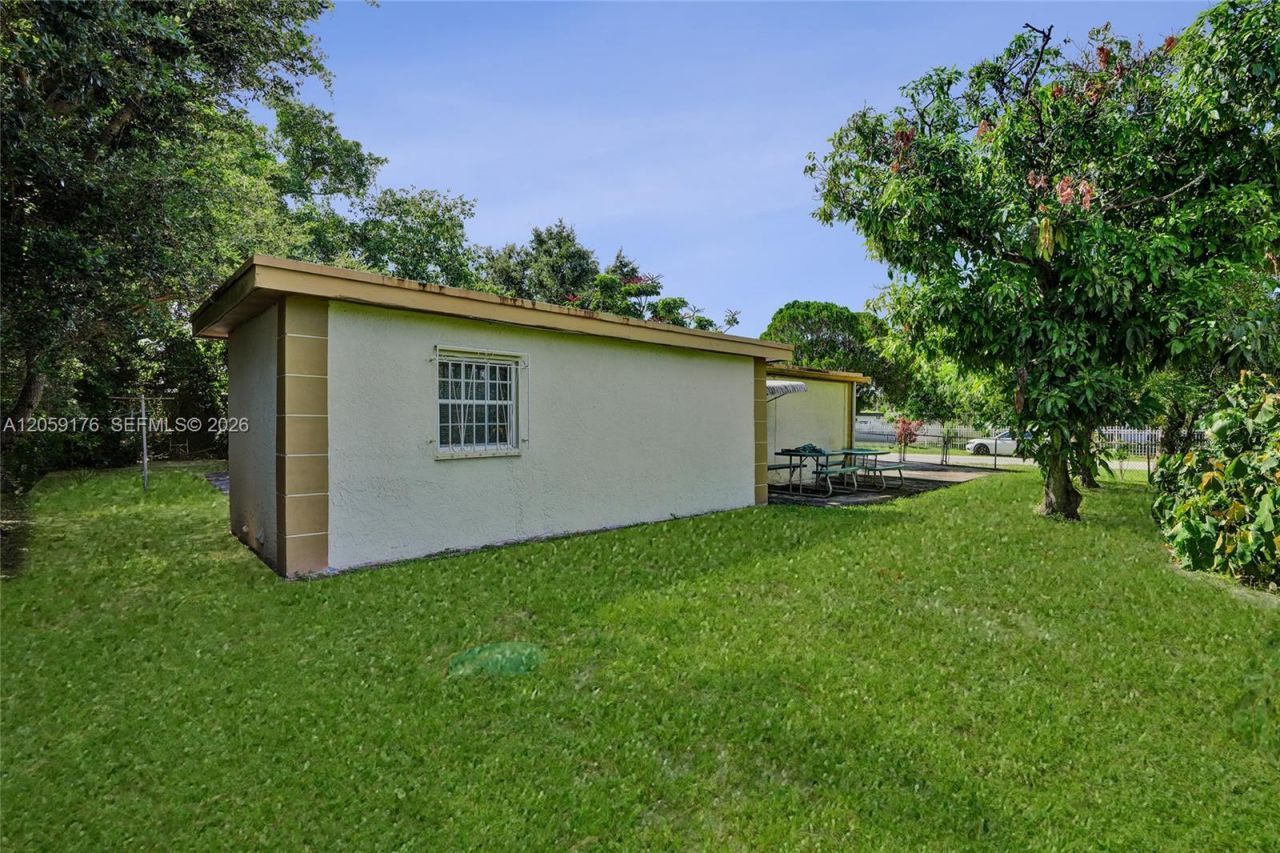 2145 NW 124th St, Miami, FL 33167 Photo
