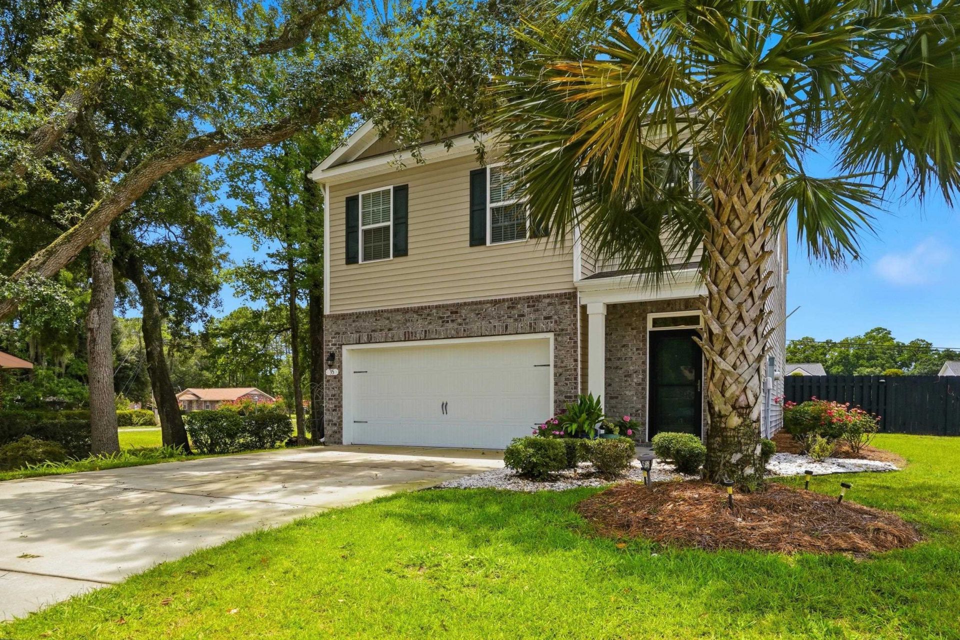 35 Parkland Ct. Photo 4