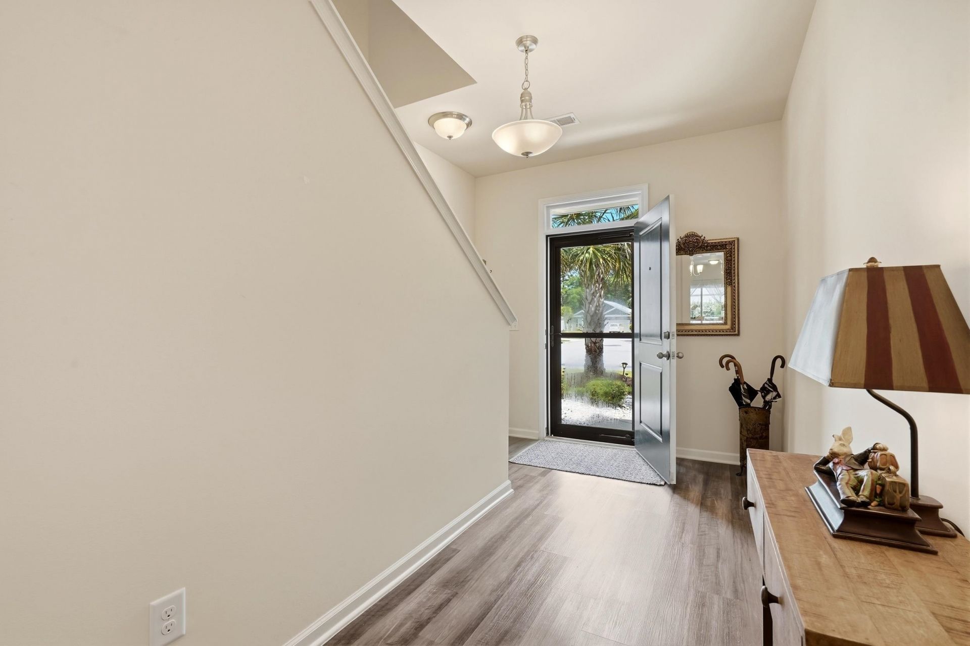 35 Parkland Ct.  Photo 5