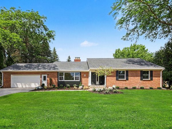 4043 Clearview Street NE, Grand Rapids, MI 49546
