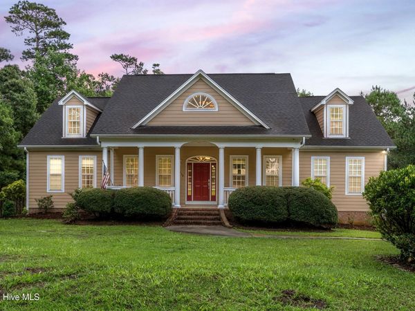 638 Ravenswood Road, Hampstead, NC 28443