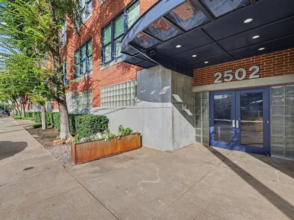 2502 Live Oak Street , Unit 338, Dallas, TX 75204