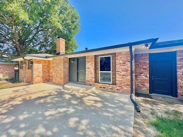 1717 Morningside Drive, Gainesville, TX 76240