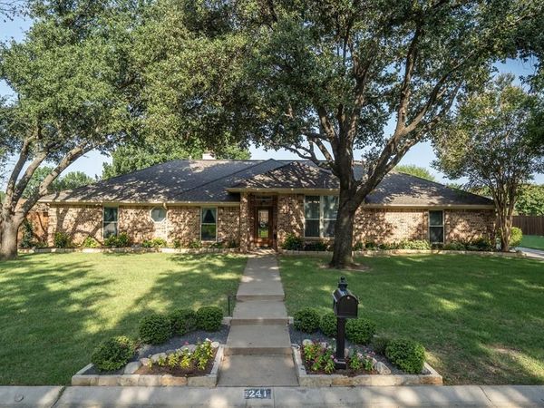 241 Raintree Drive, Highland Village, TX 75077