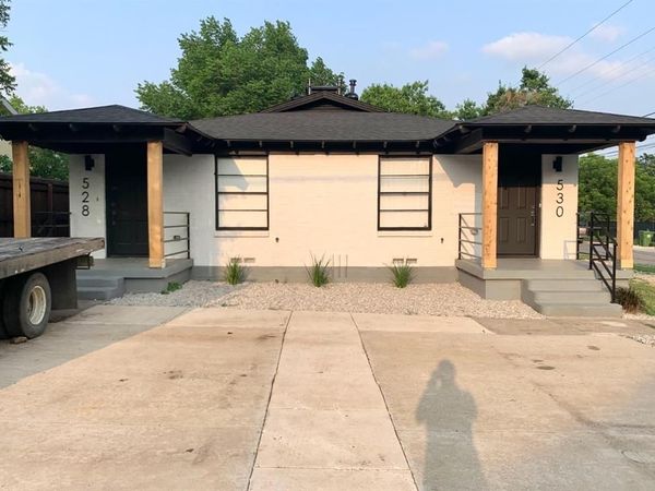 530 Sunnyside Avenue , Cockrell Hill, TX 75211