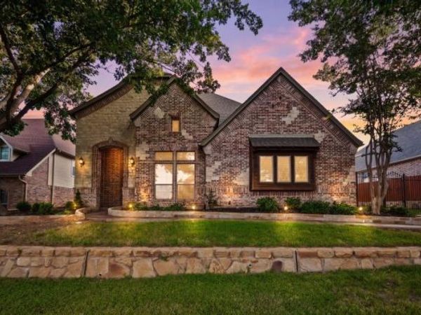 620 Highview Lane, Hurst, TX 76054