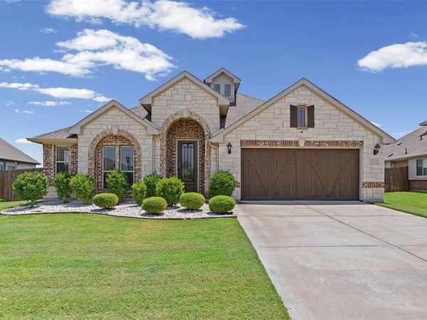 1312 Thicket Drive , Mansfield, TX 76063