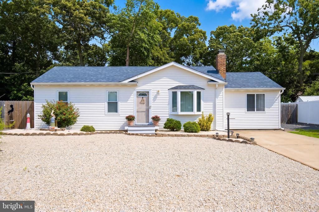 909 W Panama Court, Forked River, NJ 08731 Main Photo