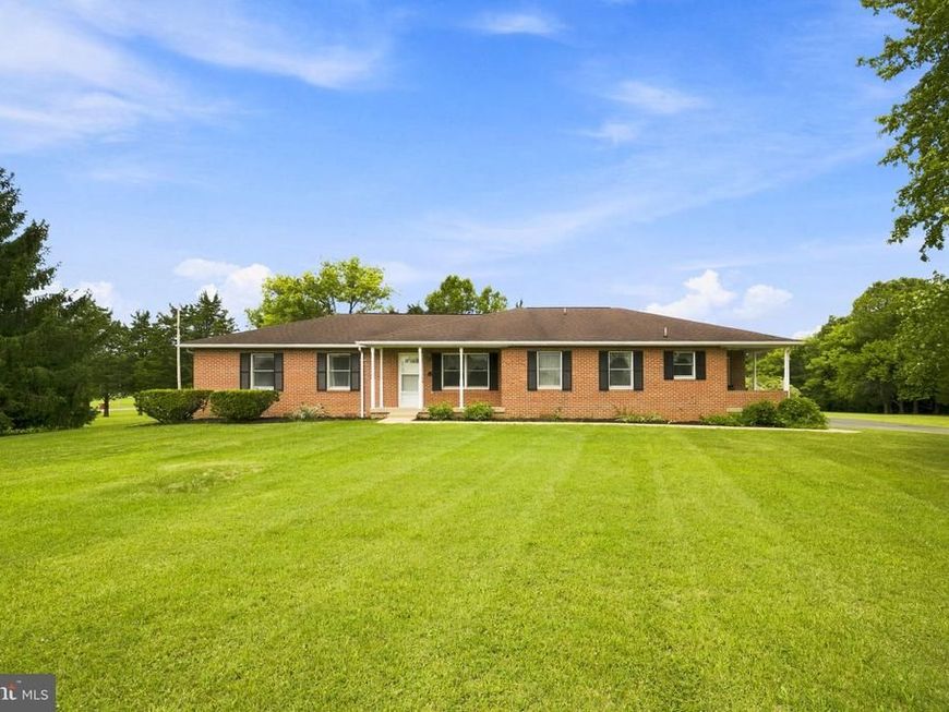 108 Cherry Hill Farm Drive, Kearneysville, WV 25430 Main Photo
