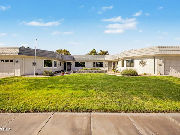 10344 W HUTTON Drive, Sun City, AZ 85351